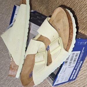 NEW Birkenstock Light Green Suede Arizona BS Sandals